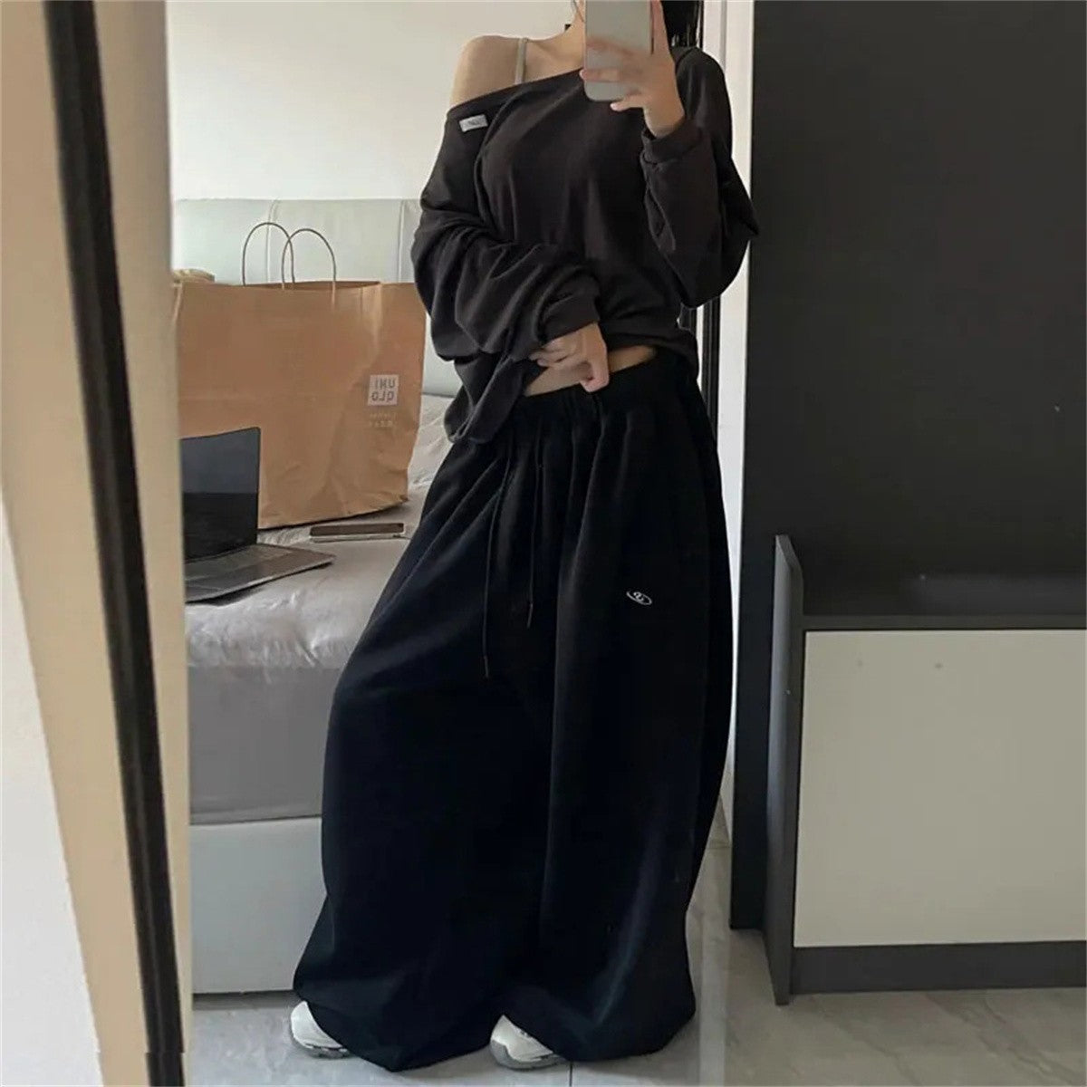 Oversize Woman Grey Black Sweatpants Y2K Korean Streetwear Loose Casual Jogger Pants High Waist All Match Drawstring Trousers