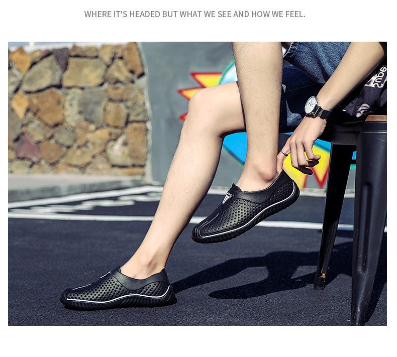 2025 Breathable Summer Men Slippers Outdoor Water Shoes Hollow Ultra Light Beach Shoes Casual Men Sandals  Black Garden Shoes