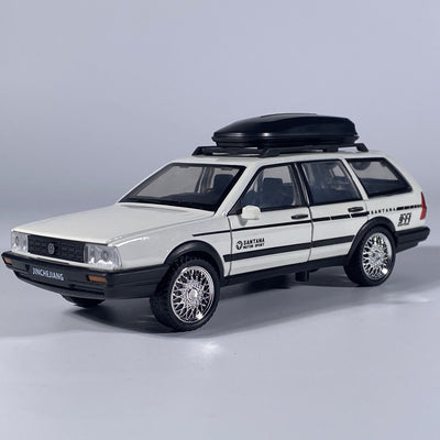 1:32 Scale VolksWagenwerk Santana Wagon Alloy Diecast Model Decorative Trendy Ornaments For Friend Gift Sound And Light Toys
