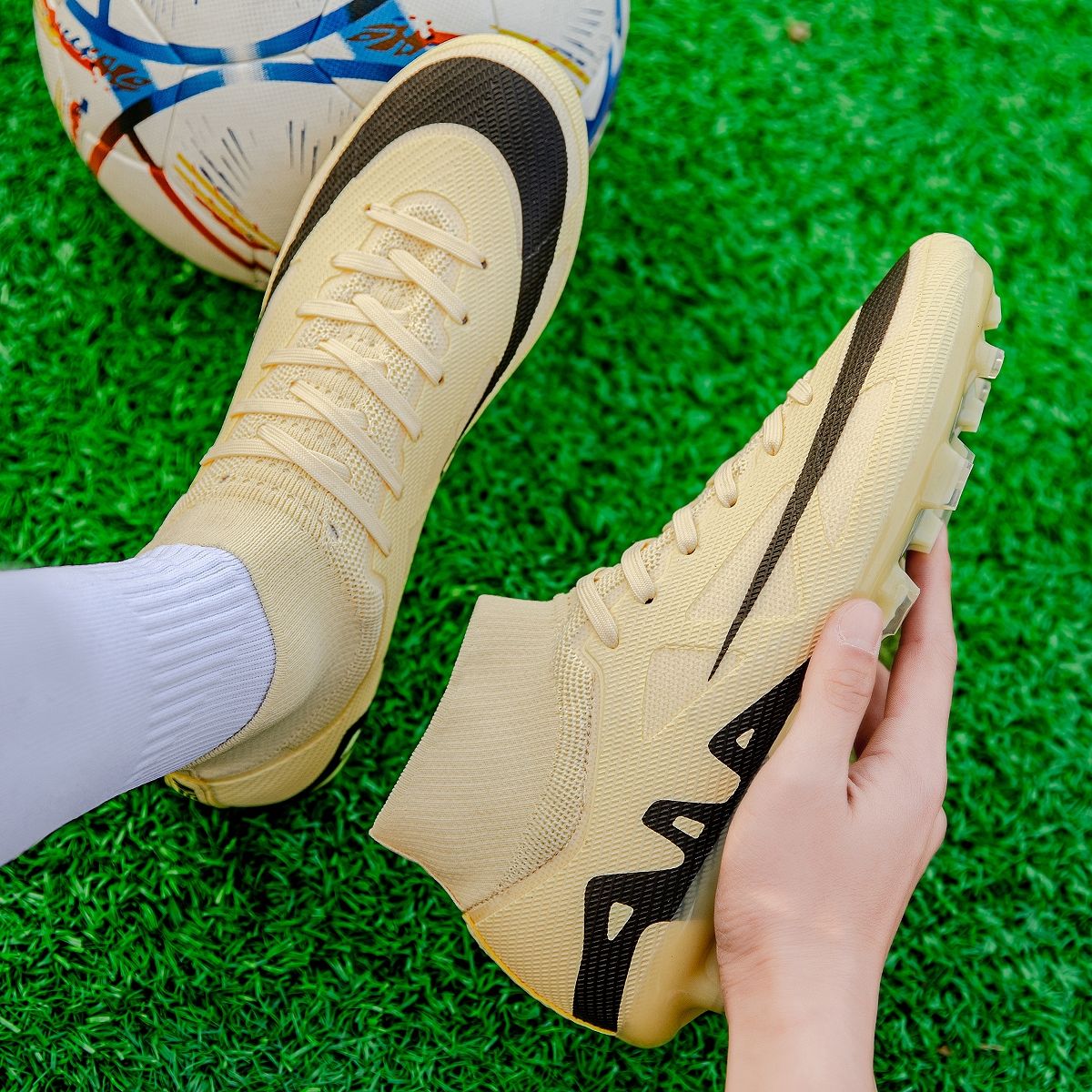 New Men High-top Football Boots Grass Cleats Non-Slip Soccer Shoes Futsal Sneakers High-quality Match Indoor Hot-selling Outdoor