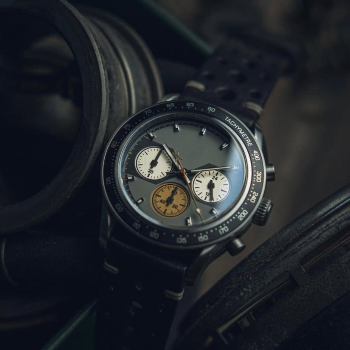 CILOA Multifunctional Round Watch for Men, Fashionable 2025 New Style, Sports Brand, Light Luxury Gift, Waterproof Quartz Watch