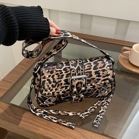 Shoulder Bag for Women Punk Style Purse PU Leather Rock Fashion Handbags with Rivet Small Trendy Armpit Purse