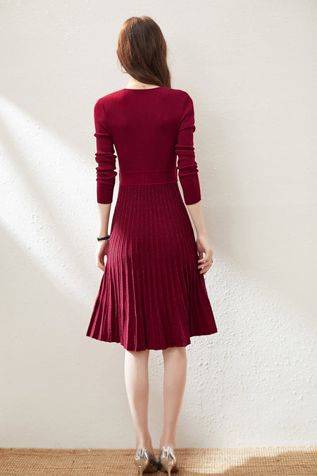 MARKOWO Desinger Brand 2022  Autumn and winter niche wool retro temperament slim V-neck knitted pleated dress