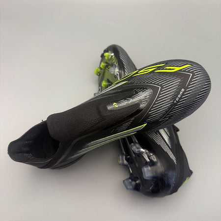 Football Field Boots Professional Non Slip Soccer Shoes Training Society Cleats Football Shoes SLIP-ON  Laceless