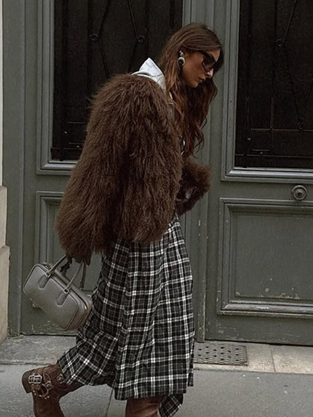 Fashion Solid Plush Faux Fur Coat Women Elegant Warm Long Sleeves Loose Jacket 2025 Lady Winter Chic High Street Outerwear ?