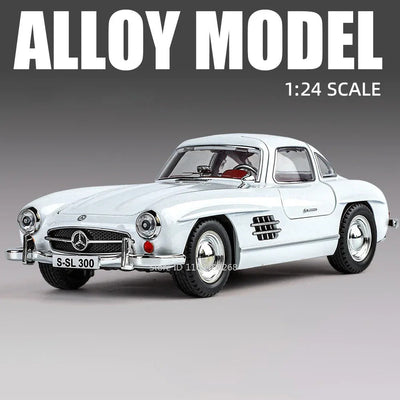 1:24 GTR F1 Safety 300SL Sport Car Model Toy Alloy Diecast Sound Light Shock Absorption Miniature Vehicle Models Collection Gift