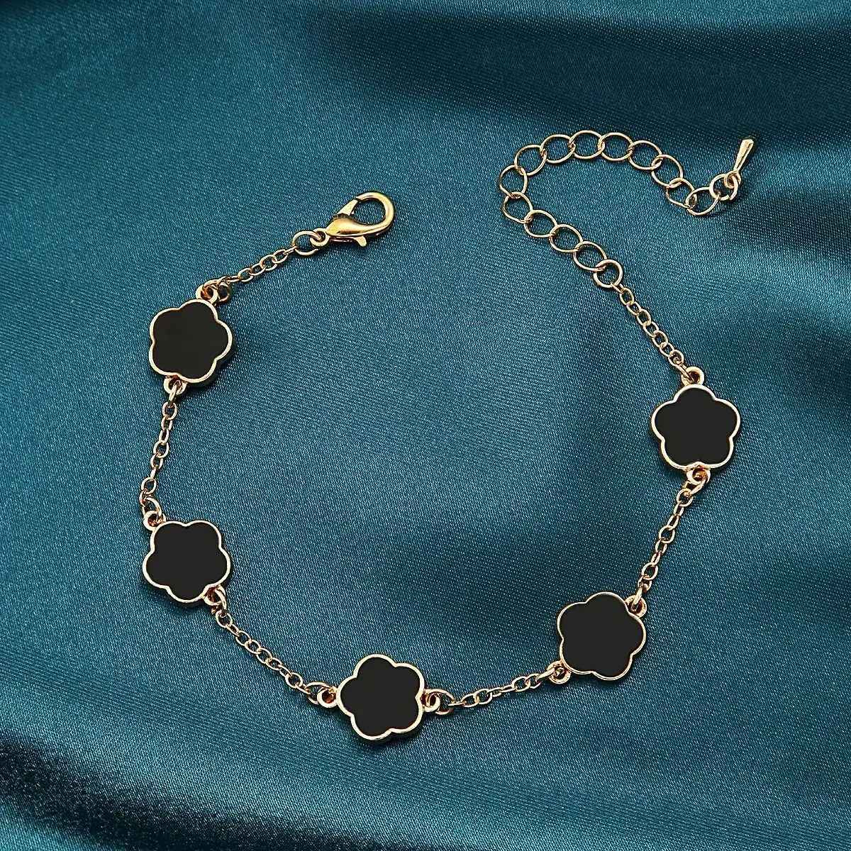 Europe and America Style Simple Delicacy Embed Zircon Tree of Life Bangle Elegance  for Women Open Mouths Bracelet Paty Jewelry