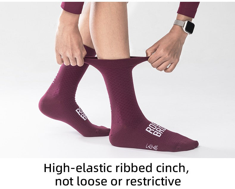 ROCKBROS Cycling Socks Soothing Sport Socks Shock Absorbing Bike Socks Breathable Fabric High Elastic Outdoor Socks A pair