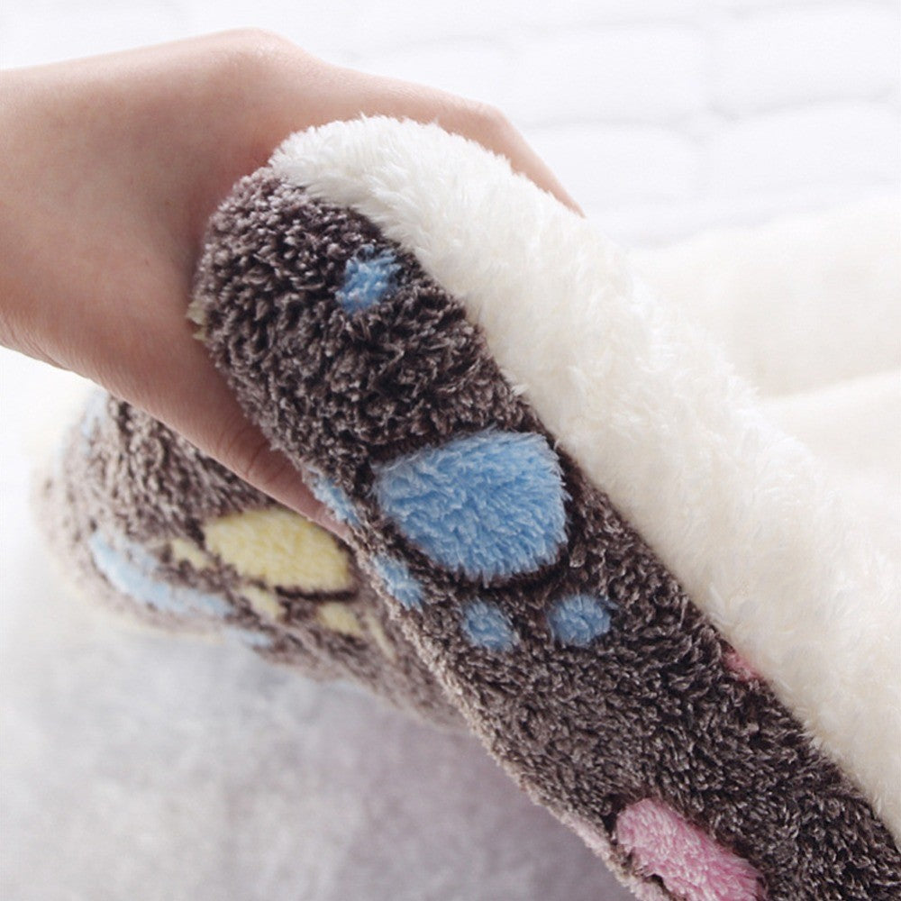 Pet Sleeping Mat Warm Dog Bed Soft Fleece Pet Blanket Cat Litter Puppy Sleep Mat Lovely Mattress Cushion for Small Large Dogs