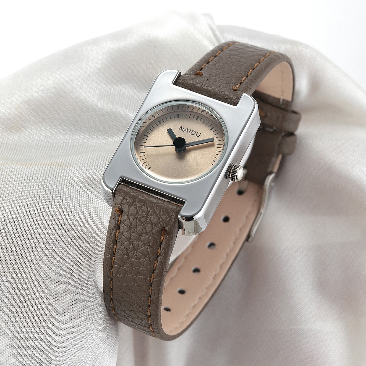 Casual, Fashionable and Versatile Belt Watch, Quartz Watch