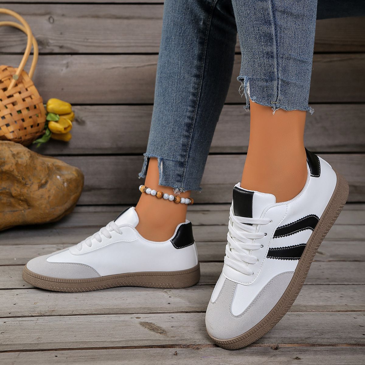 2025 New Women Sneakers Comfortable Classical Shoes Outdoor Walking Sneakers Women Fashion Casual Flats Vulcanize Shoes Ladies