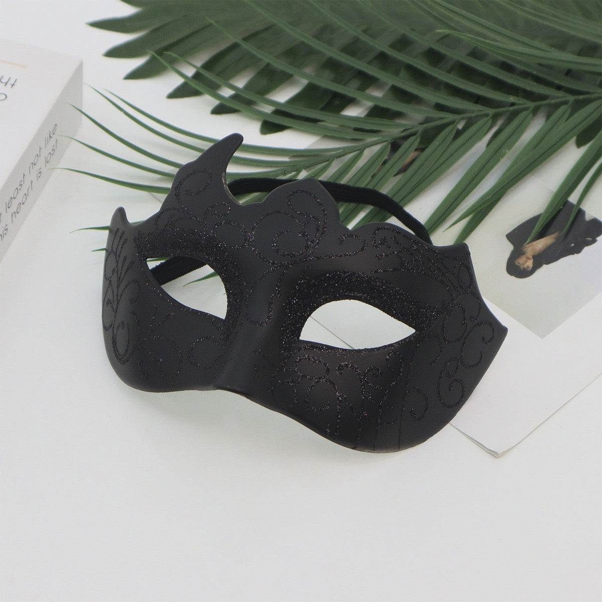 2PCS Couple Masks Sexy Painted Masquerade Mask Men Women Half Face Wedding Carnival Performance Costume Prom Parties Supplies