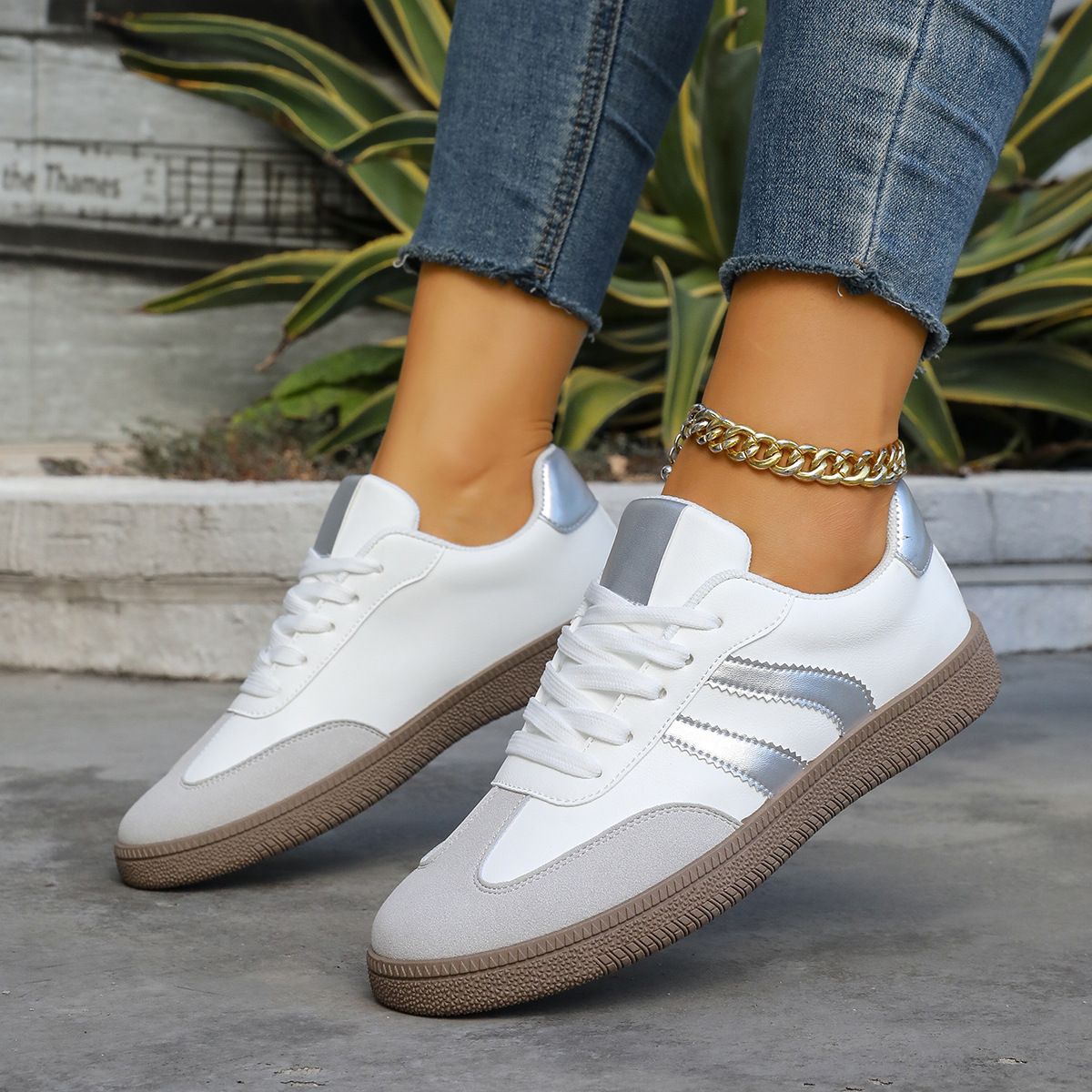2025 New Women Sneakers Comfortable Classical Shoes Outdoor Walking Sneakers Women Fashion Casual Flats Vulcanize Shoes Ladies