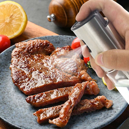Household oil Spray Bottle Barbecue Cooking Olive oil Sprayer Plastic Baking oil Spray Empty Bottle Vinegar Bottle Or oil Brush