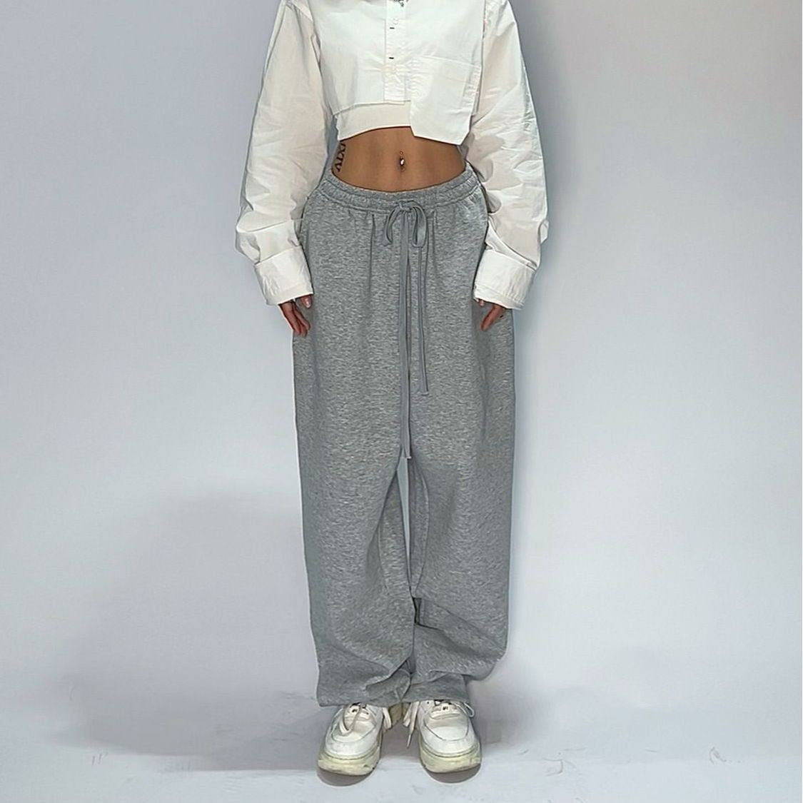 Oversize Woman Grey Black Sweatpants Y2K Korean Streetwear Loose Casual Jogger Pants High Waist All Match Drawstring Trousers