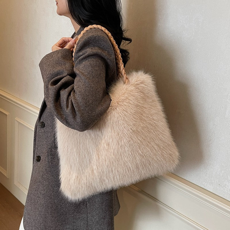 LEFTSIDE Faux Fur Women Shoulder Bags 2025 Luxury Brand Designer Plush Handbags and Purses Soft Warm Winter Underarm Bag