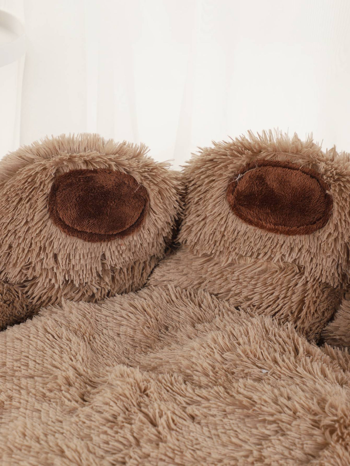 Fluffy Dog Bed Winter Plush Kennel Accessories Pet Products Large Dogs Beds Bedding Sofa Basket Small Mat Cats Big Cushion Puppy