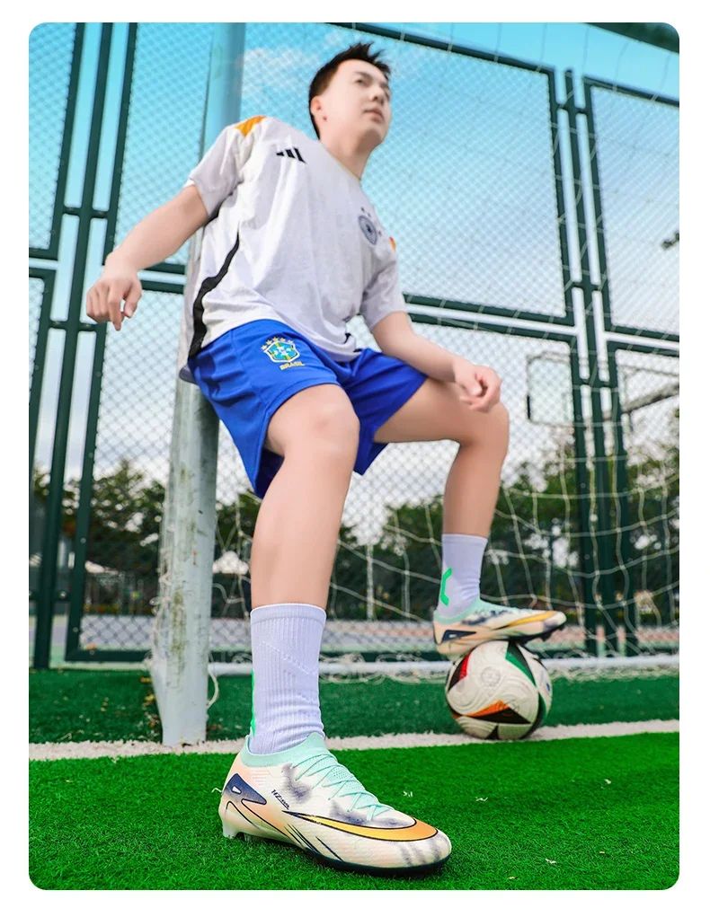 New Men Football Boots Match Ultralight Grass Cleats Soccer Shoes Sneakers Indoor Breathable Long Spikes Training Drop Shipping