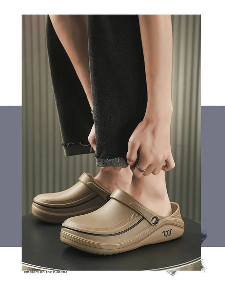 A Pair of Men's Casual Shoes, Waterproof and Oil-Proof, Low-Top Non-Slip Chef Shoes, Wear-Resistant and Non-Slip Men's Shoes
