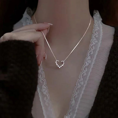 Europe and America Fashion Gold Color Stainless Steel Water Drop Tassel Pendant Necklace for Women Clavicle Chain Paty Jewelry