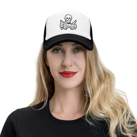 The Goonies Mesh Baseball Caps Fashion Sun Caps Skull and Cross Bones Hat Breathable Snapback Sun Hats Wholesale New Trucker Cap