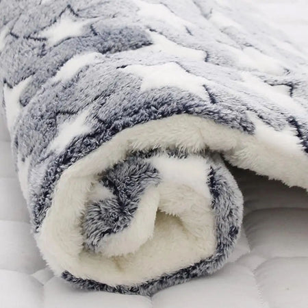Pet Sleeping Mat Warm Dog Bed Soft Fleece Pet Blanket Cat Litter Puppy Sleep Mat Lovely Mattress Cushion for Small Large Dogs