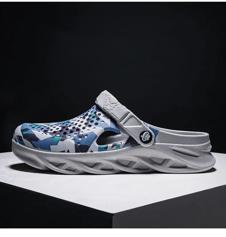 Flat Sandals Men Shoes EVA Slippers Garden Platform Sandals Man Summer Sandals New Male Sneakers Outdoor Home Clogs