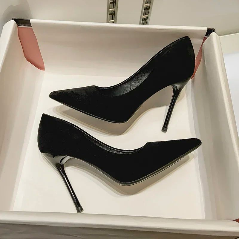 New Fashion women's shoes Sexy black high heels Sharp pointed suede pumps Elegant Shallow Mouth Shoes