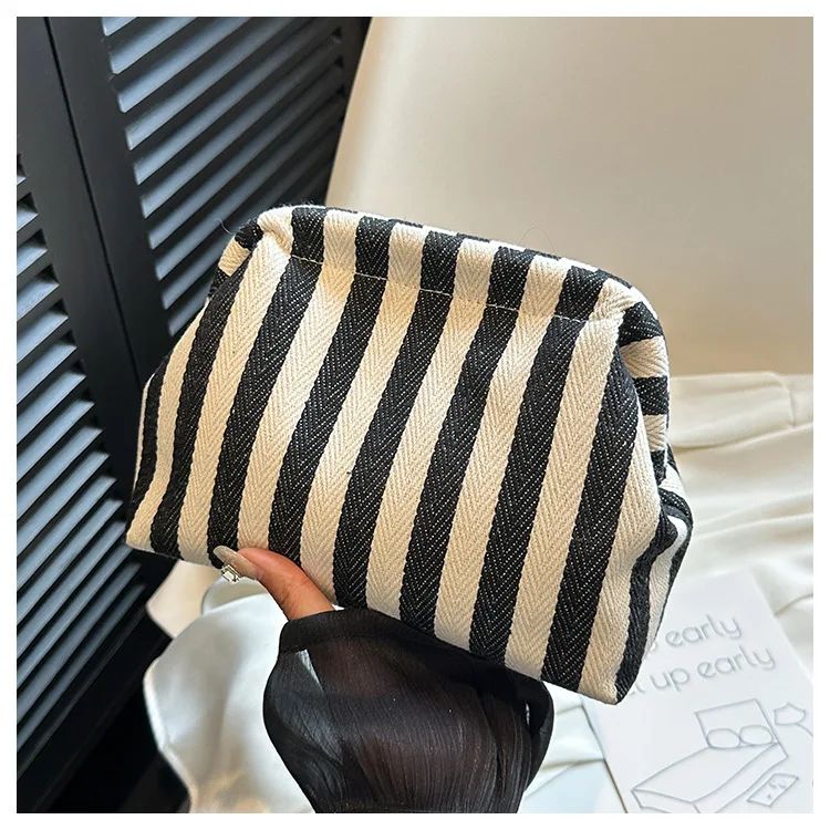 Casual Colorblock Bag Ladies Ruched Cloud Purse Summer Woven Crochet Purses for Women Beach Clutch Handbags 2025 Dumpling Hobo