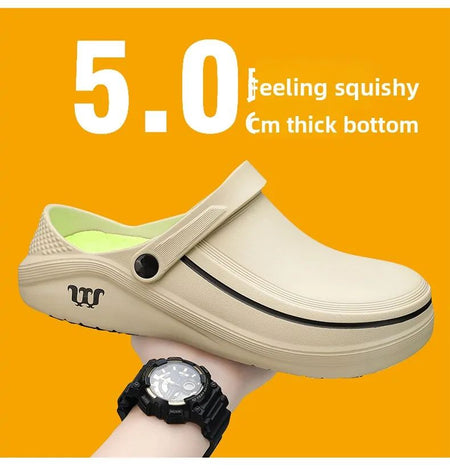 A Pair of Men's Casual Shoes, Waterproof and Oil-Proof, Low-Top Non-Slip Chef Shoes, Wear-Resistant and Non-Slip Men's Shoes