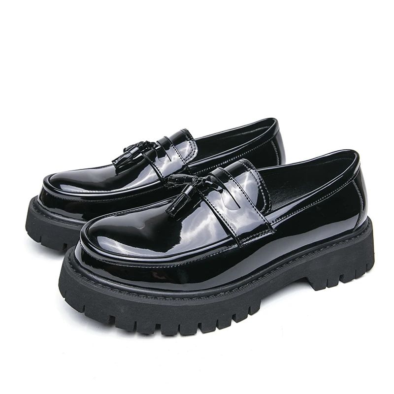 Handmade Fashion Men Tassel Loafers Thick Soled Leather Gentleman Fashion Slip-on Shoes Men’s Business Dating Formal Party Shoes