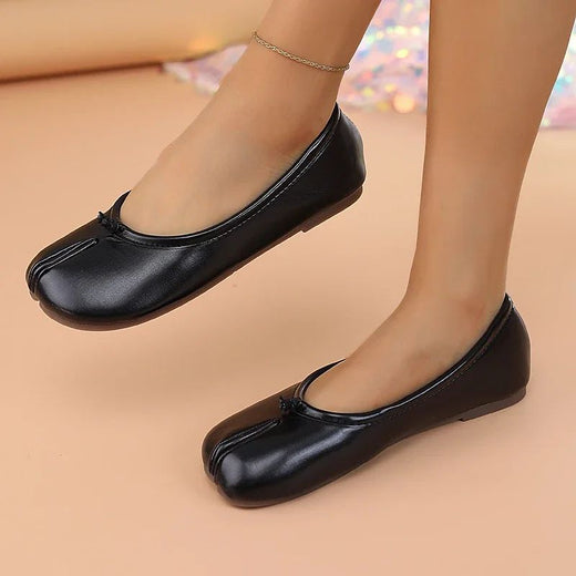 Comfortable Tabi Split Toe Ballet Flats - Ruffled Mary Jane Shoes Pig Hoof Shape Casual Wear