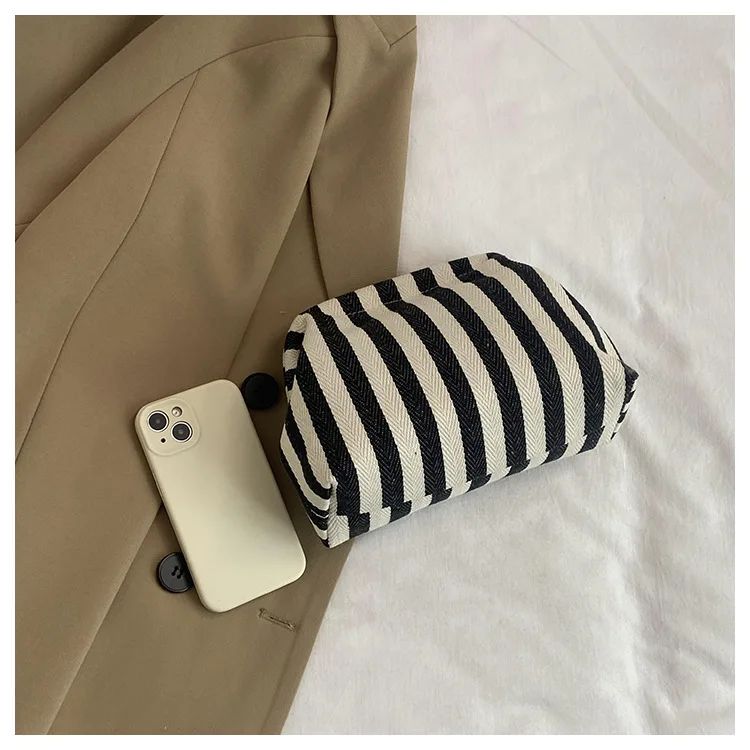 Casual Colorblock Bag Ladies Ruched Cloud Purse Summer Woven Crochet Purses for Women Beach Clutch Handbags 2025 Dumpling Hobo