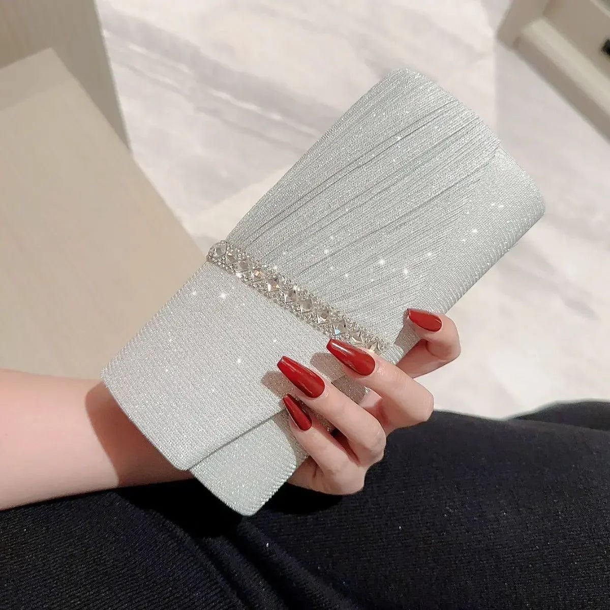Wedding Party Handbag Ladies Glitter Silver Clutch Bag Envelope Evening Bag Fashion Elegant Long Purse Women Chain Shoulder Bags