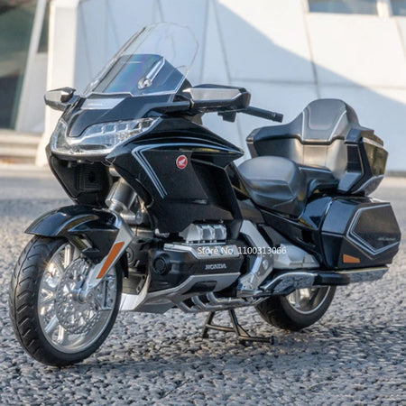 1:11 Honda Gold Wing GL800 2021 Motorcycles Models Cars Toys Rubber Tires with Light Music Miniature Model Toddler Kids Gifts