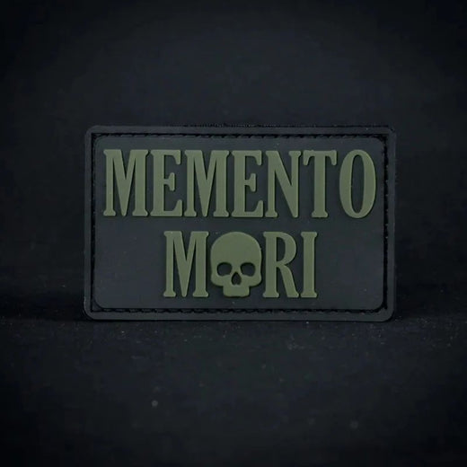 "Memento Mori" PVC Morale Badge Luminous Hook&loop Patches Tactical Skull Emblem Military Armband Backpack Stickers