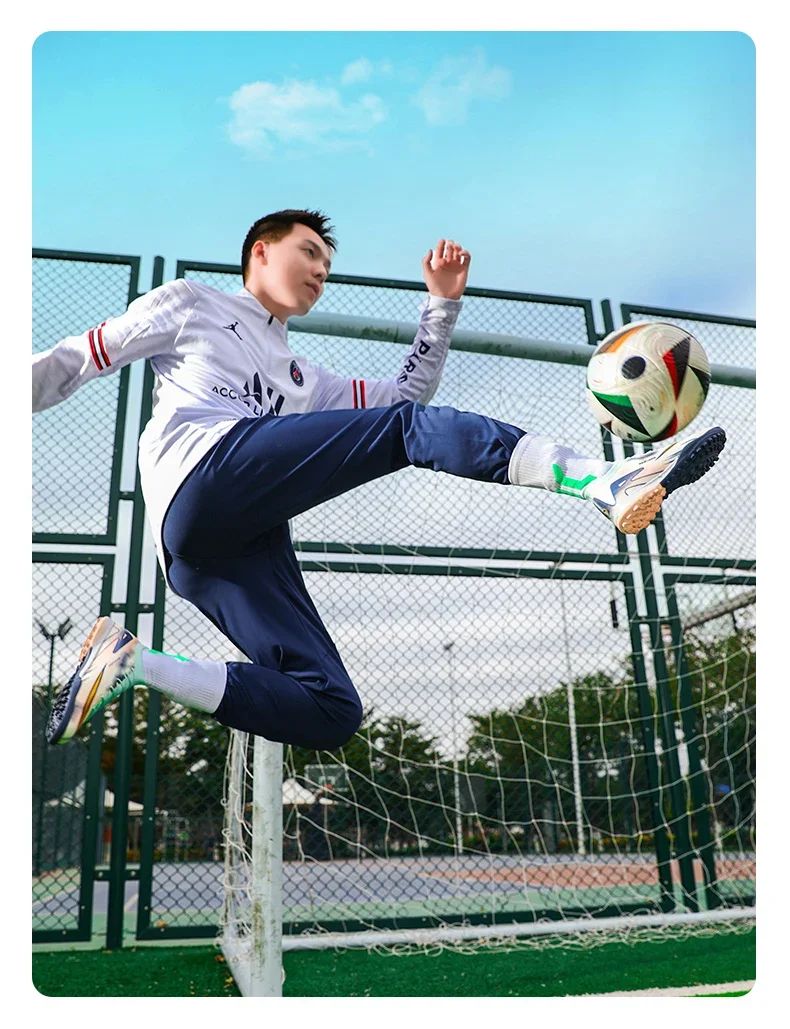 New Men Football Boots Match Ultralight Grass Cleats Soccer Shoes Sneakers Indoor Breathable Long Spikes Training Drop Shipping
