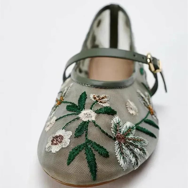 New Mesh Breathable Ballet Flats Women Luxury Designer Embroidered Flower Mary Jane Shoes Light Comfort Low Heeled Summer Flats