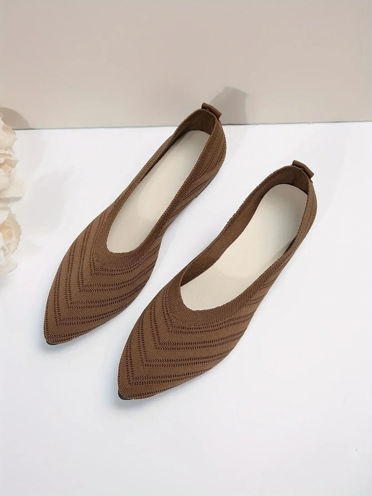 Women's Pointed Toe Flat Shoes Solid Color Knitted Slip on Shoes Casual Breathable Ballet Flats Women Flat Shoes Loafers Women