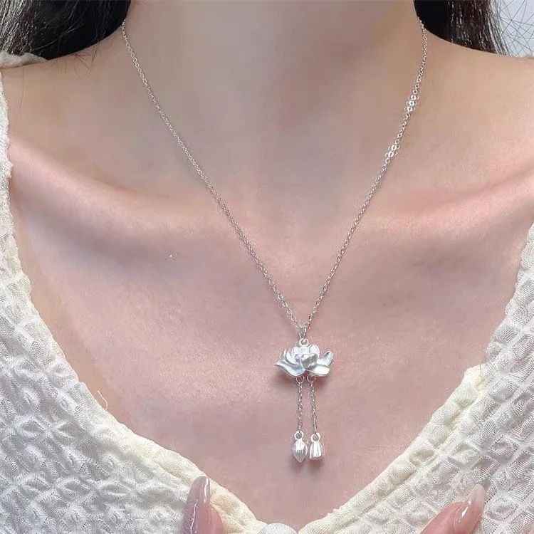 Lotus Tassel Necklace Women's New Popular Good Luck Lotus Pendant Chinese Style Elegant Flower Necklaces Jewelry Accessories