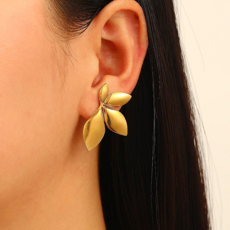 Stainless Steel Leaf Shaped Floral Stud Earrings for Women Girls Trendy Fashion Jewelry High Quality Dainty Elegant Gift Ideas