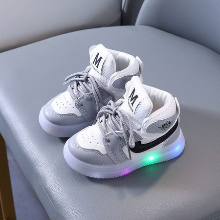 Children Shoe Spring and Autumn Boys Girls Lighted Sneakers Glowing Shoe Soft Soled Breathable Casual Infant Toddler Shoes