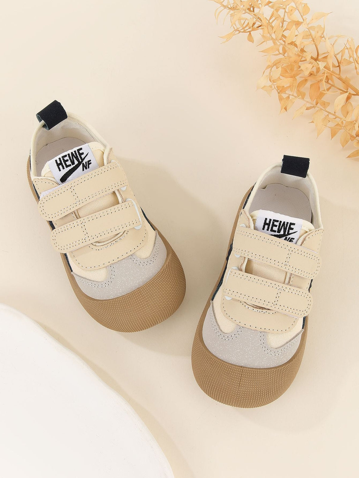Spring and Autumn 2024 New Korean version of indoor girls canvas shoes soft-soled children's baby toddler shoes children's shoes