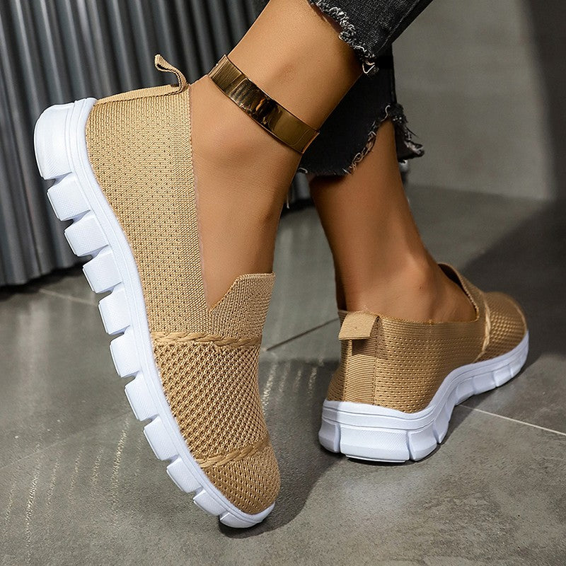 Lightweight Knitting Casual Sneakers Women Plus Size 36-43 Breathable Mesh Flats Woman Slip On Soft Sole Walking Shoes Ladies