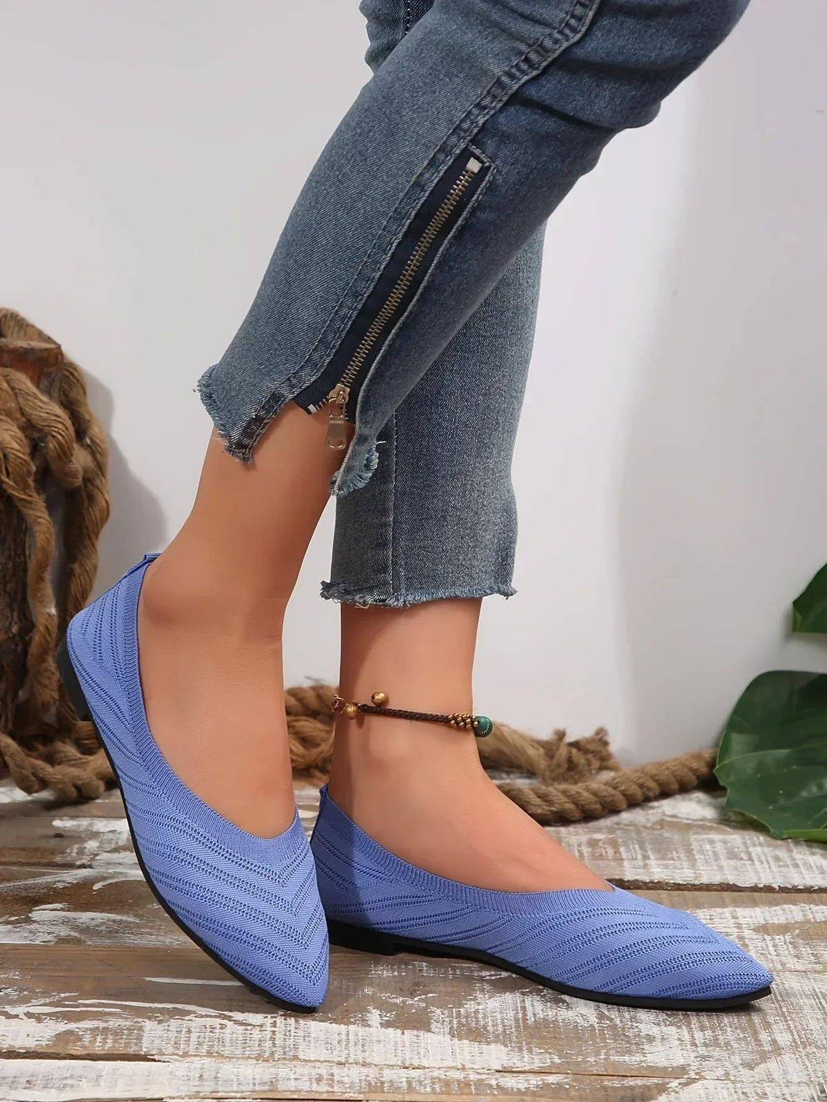 Women's Pointed Toe Flat Shoes Solid Color Knitted Slip on Shoes Casual Breathable Ballet Flats Women Flat Shoes Loafers Women