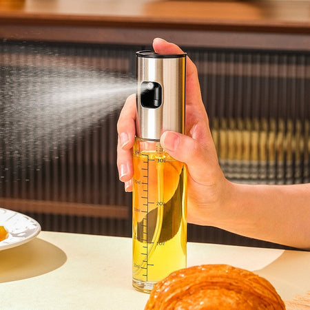Household oil Spray Bottle Barbecue Cooking Olive oil Sprayer Plastic Baking oil Spray Empty Bottle Vinegar Bottle Or oil Brush