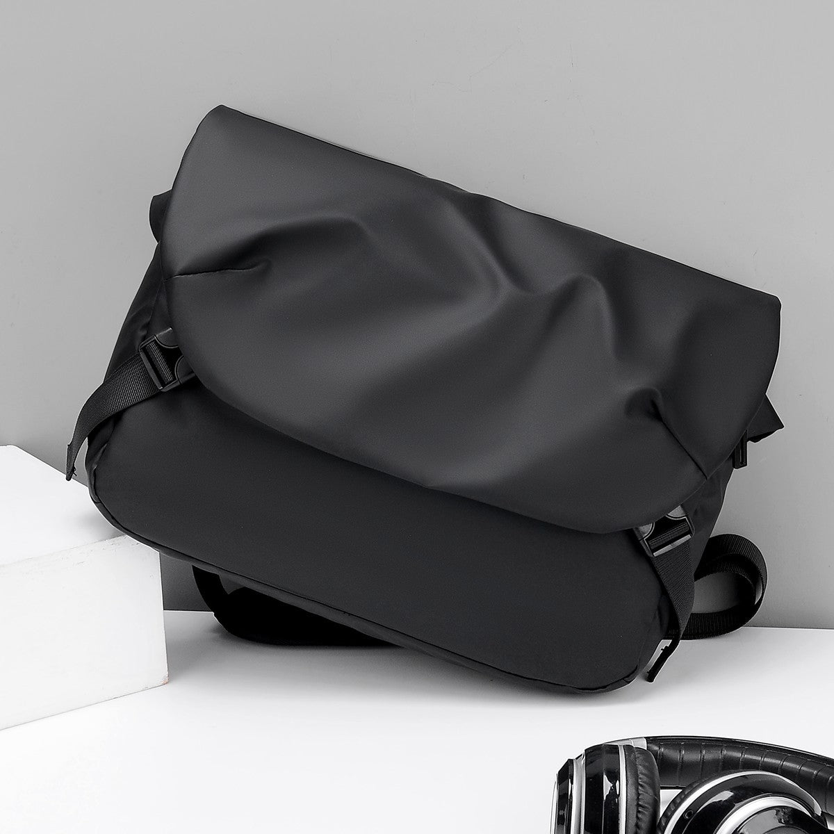 Minimalist Black Men's Shoulder Bag Male High Quality Waterproof Briefcase Crossbody Bag Business Style Messenger Bags for Men