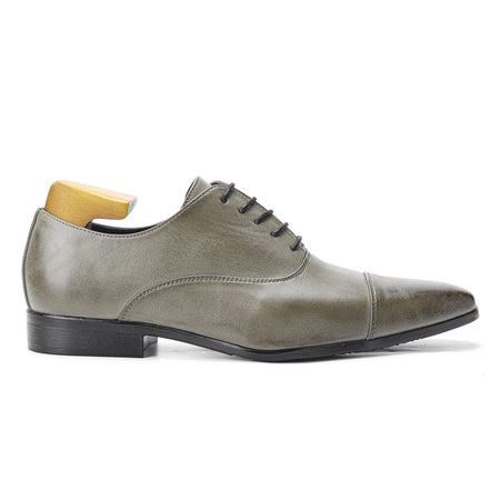 Fashionable Oxford gentlemen's formal men's shoes, comfortable social men's shoes