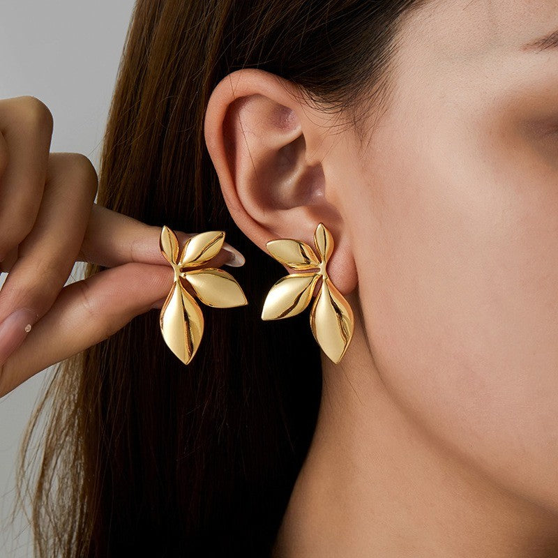 Stainless Steel Leaf Shaped Floral Stud Earrings for Women Girls Trendy Fashion Jewelry High Quality Dainty Elegant Gift Ideas