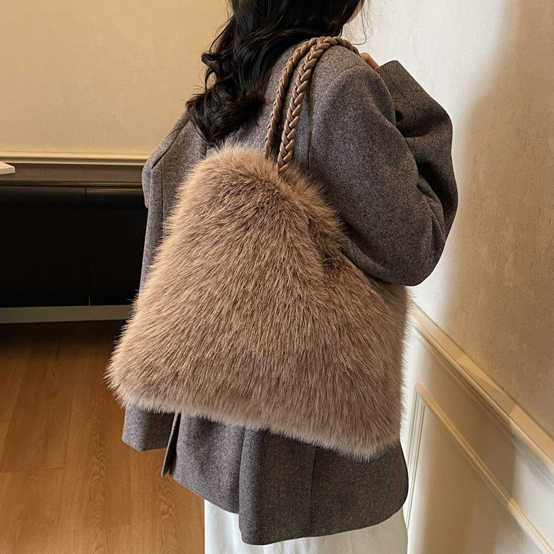 LEFTSIDE Faux Fur Women Shoulder Bags 2025 Luxury Brand Designer Plush Handbags and Purses Soft Warm Winter Underarm Bag